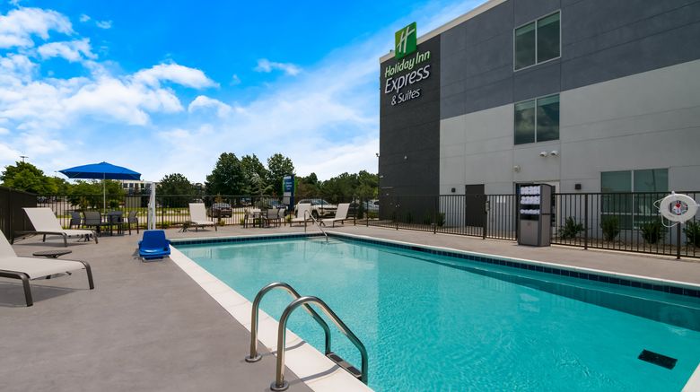 <b>Holiday Inn Express & Suites Springdale Pool</b>. Images powered by <a href="https://www.leonardoworldwide.com/" title="Leonardo Worldwide" target="_blank">Leonardo</a>.