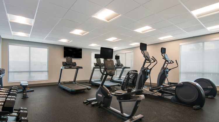 Holiday Inn Express & Suites Springdale Health Club