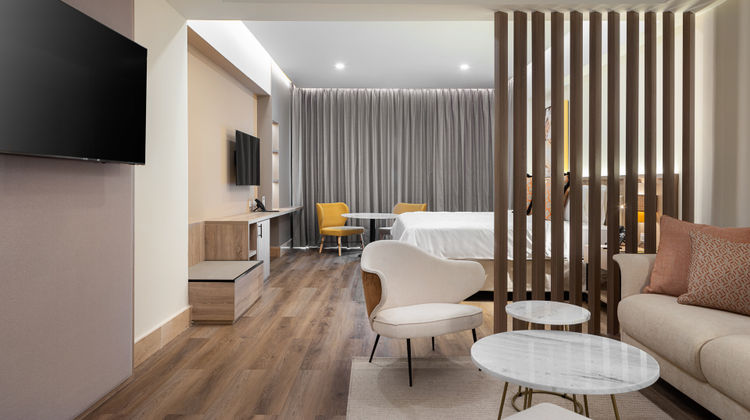 Holiday Inn Hotel Suite