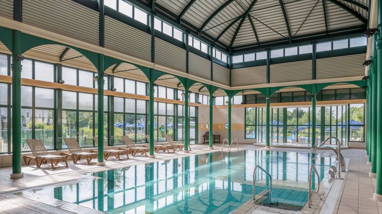 <b>Marriott's Village d'ile-de-France Pool</b>. Images powered by <a href="https://www.leonardoworldwide.com/" title="Leonardo Worldwide" target="_blank">Leonardo</a>.