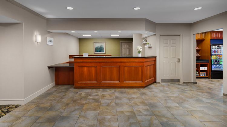 Residence Inn Boston Franklin Lobby