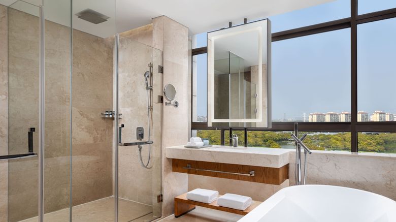<b>Four Points Sheraton Shanghai, Kangqiao Suite</b>. Images powered by <a href="https://www.leonardoworldwide.com/" title="Leonardo Worldwide" target="_blank">Leonardo</a>.