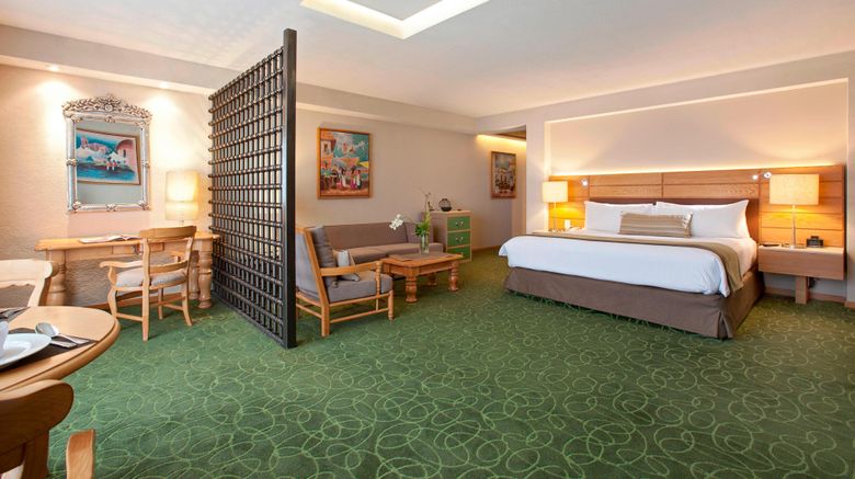 <b>Marriott Tuxtla Gutierrez Hotel Suite</b>. Images powered by <a href="https://www.leonardoworldwide.com/" title="Leonardo Worldwide" target="_blank">Leonardo</a>.