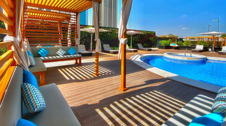 Somerset West Bay Doha Pool