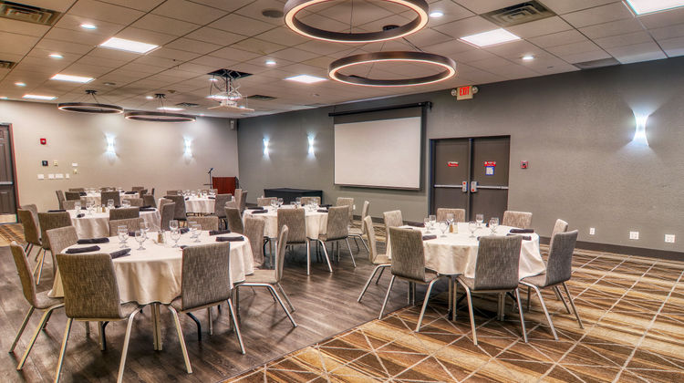 Holiday Inn Detroit Lakes Meeting