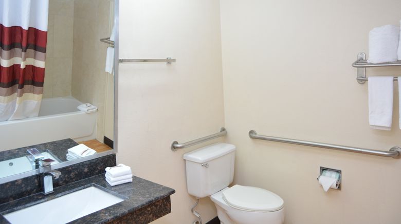 <b>Red Roof PLUS & Suites Chattanooga Room</b>. Images powered by <a href="https://www.leonardoworldwide.com/" title="Leonardo Worldwide" target="_blank">Leonardo</a>.