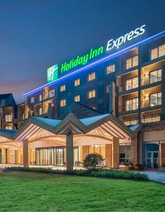 Holiday Inn Exp Wawu Mountain