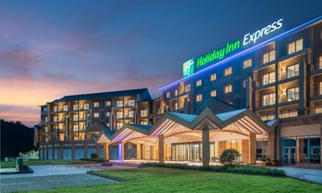 Holiday Inn Exp Wawu Mountain