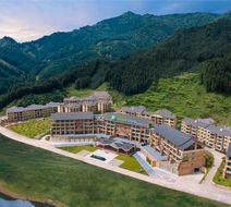 Holiday Inn Exp Wawu Mountain Exterior