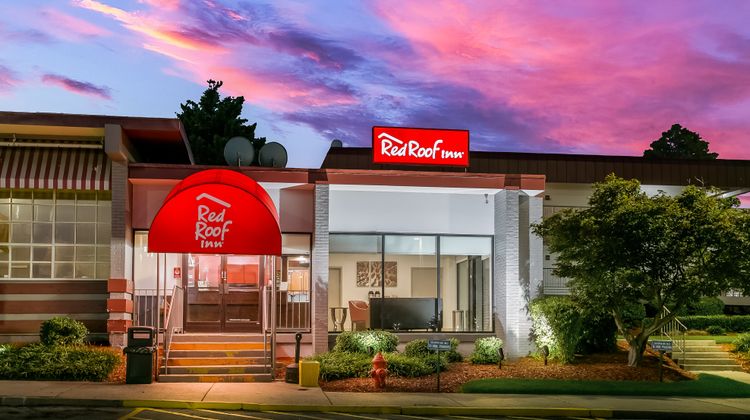Red Roof Inn Baltimore Exterior