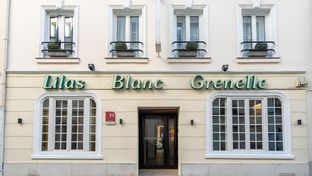Lilas Blanc Hotel
