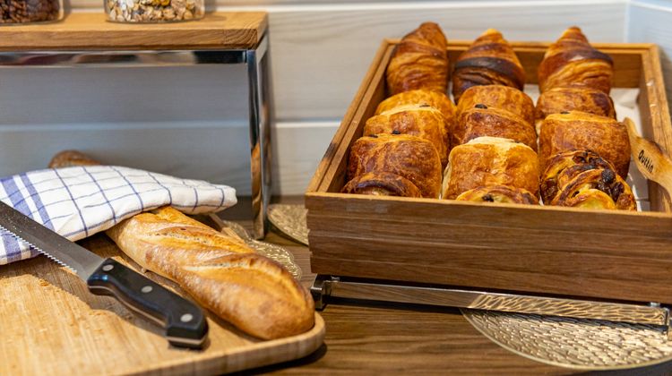 Lilas Blanc Hotel Restaurant