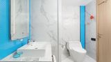 Holiday Inn Exp Qingdao NW Coast Room
