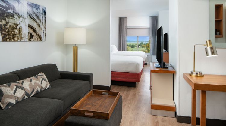 SpringHill Suites by Marriott Room