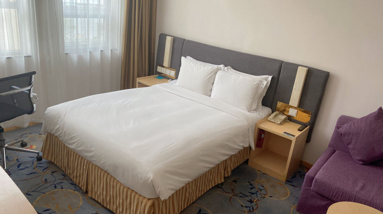 Holiday Inn Express Tianjin Airport Room