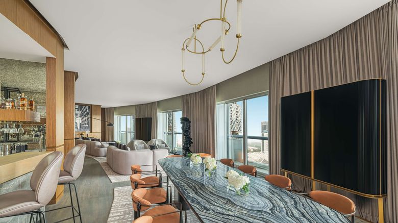 <b>Fairmont Singapore Suite</b>. Images powered by <a href=https://www.travelagewest.com/Hotels/Singapore-Singapore/