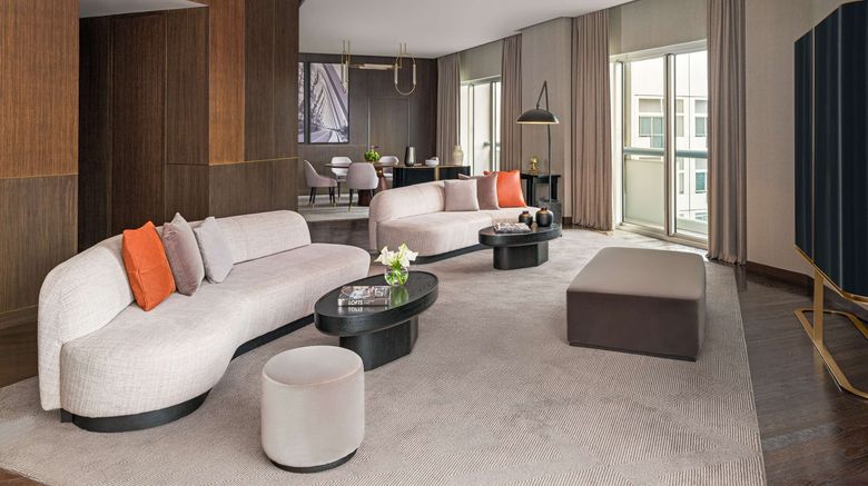 <b>Fairmont Singapore Suite</b>. Images powered by <a href=https://www.travelagewest.com/Hotels/Singapore-Singapore/