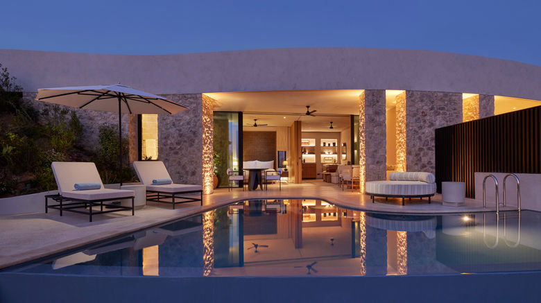 <b>Mandarin Oriental, Costa Navarino Room</b>. Images powered by <a href="https://www.leonardoworldwide.com/" title="Leonardo Worldwide" target="_blank">Leonardo</a>.