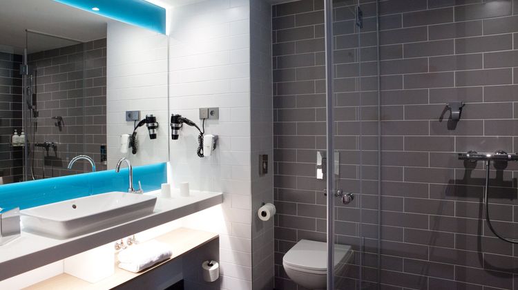 Holiday Inn Express Remscheid Room