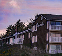 Bandon Inn Exterior