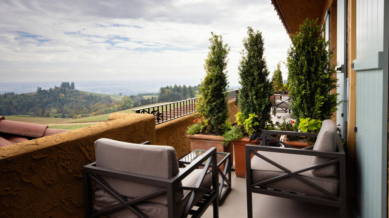 <b>Black Walnut Inn & Vineyard Exterior</b>. Images powered by <a href="https://www.leonardoworldwide.com/" title="Leonardo Worldwide" target="_blank">Leonardo</a>.
