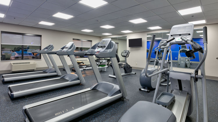 Holiday Inn Express Hotel & Stes Health Club