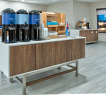 Holiday Inn Express Hotel & Stes Lobby