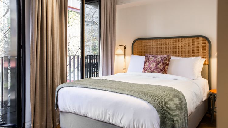 The Sarah Hotel by Urban Rest Room