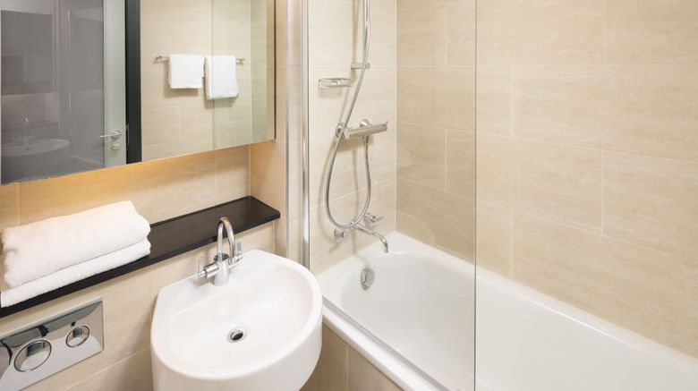 <b>Four Points by Sheraton Edinburgh Room</b>. Images powered by <a href="https://www.leonardoworldwide.com/" title="Leonardo Worldwide" target="_blank">Leonardo</a>.