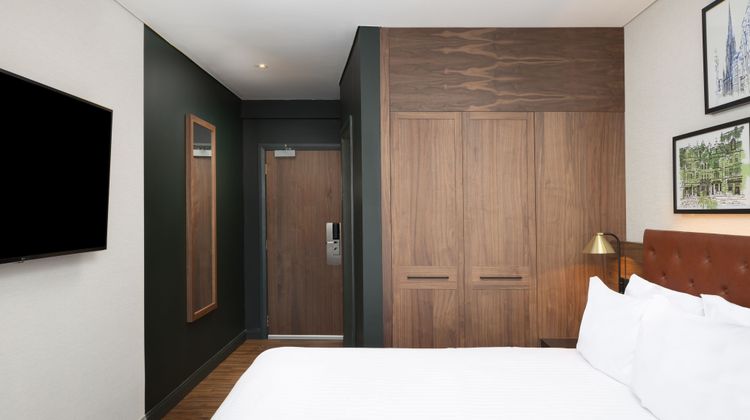 Four Points by Sheraton Edinburgh Room