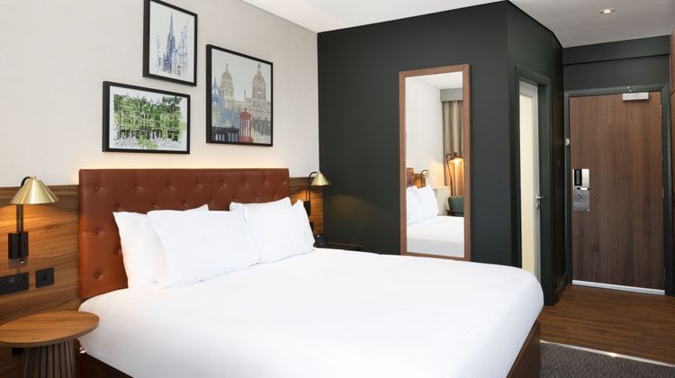 Four Points by Sheraton Edinburgh Room