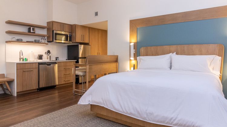 Element St Louis Midtown Suite