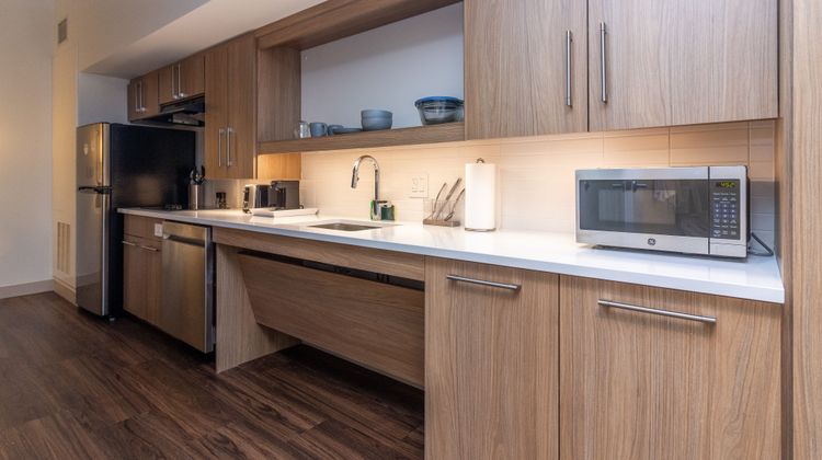 Element St Louis Midtown Room