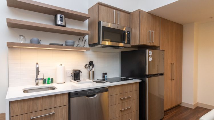 Element St Louis Midtown Room