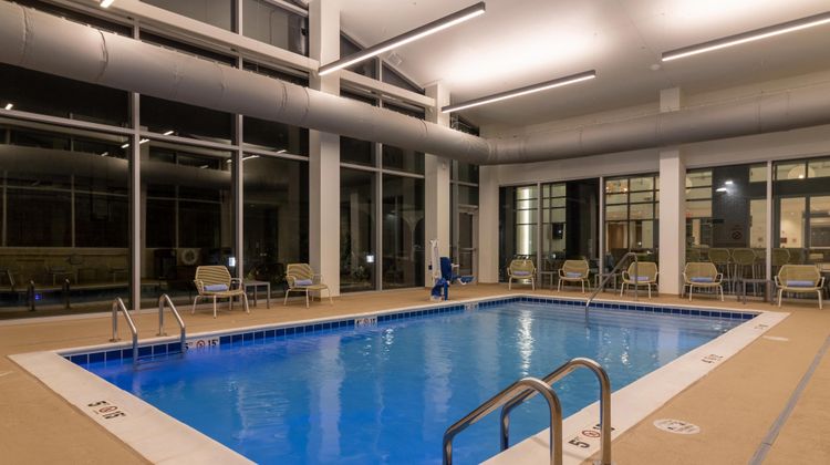 Element St Louis Midtown Pool