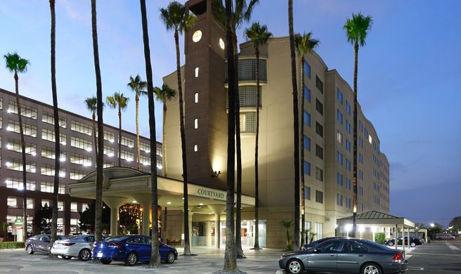 Courtyard Los Angeles LAX/Century Blvd Exterior
