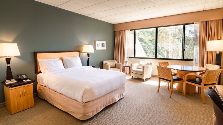 Villa Graziadio Executive Center Room