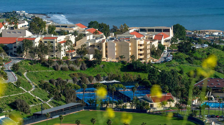 Villa Graziadio Executive Center Exterior
