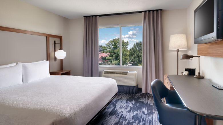 <b>Fairfield Inn & Suites Albany Room</b>. Images powered by <a href="https://www.leonardoworldwide.com/" title="Leonardo Worldwide" target="_blank">Leonardo</a>.