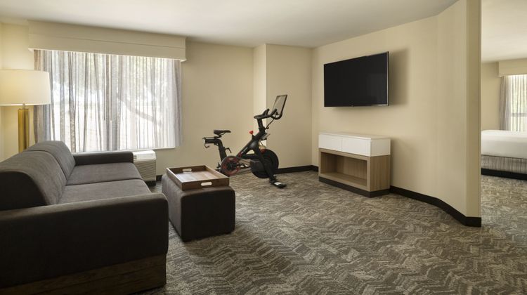 SpringHill Suites Fort Worth University Suite