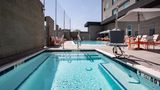 Holiday Inn Glendale-Stadium & Ent Dist Spa