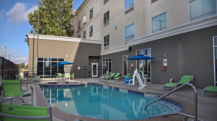 Holiday Inn Hotel & Suites NW Pool