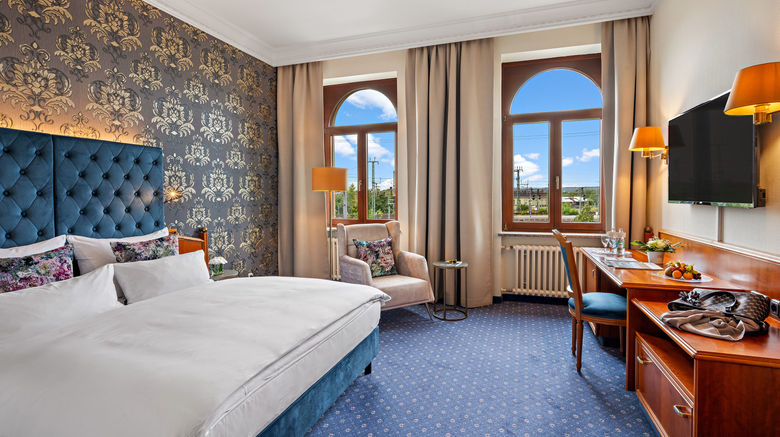 <b>Hotel Bayerischer Hof Dresden Room</b>. Images powered by <a href="https://www.leonardoworldwide.com/" title="Leonardo Worldwide" target="_blank">Leonardo</a>.