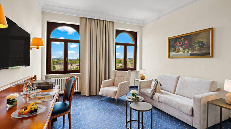 Hotel Bayerischer Hof Dresden Suite