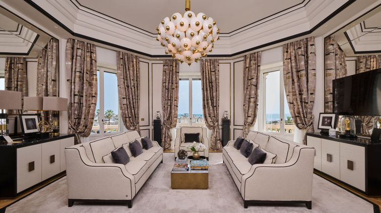 <b>Grand Hotel Principe di Piemonte Suite</b>. Images powered by <a href="https://www.leonardoworldwide.com/" title="Leonardo Worldwide" target="_blank">Leonardo</a>.