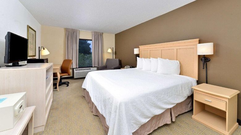 <b>The Paragon Hotel Brunswick Room</b>. Images powered by <a href="https://www.leonardoworldwide.com/" title="Leonardo Worldwide" target="_blank">Leonardo</a>.