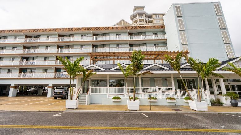Mahalo Diamond Beach Exterior. Images powered by <a href="https://www.leonardoworldwide.com" target="_blank" rel="noopener">Leonardo</a>.