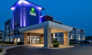 Holiday Inn Express South - Mayo Area