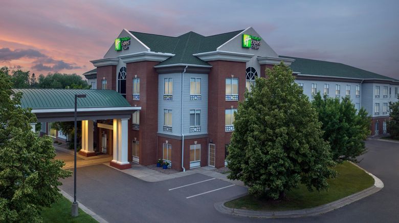 <b>Holiday Inn Express & Suites Exterior</b>. Images powered by <a href="https://www.leonardoworldwide.com/" title="Leonardo Worldwide" target="_blank">Leonardo</a>.