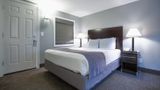 Mount Madison Inn & Suites Room